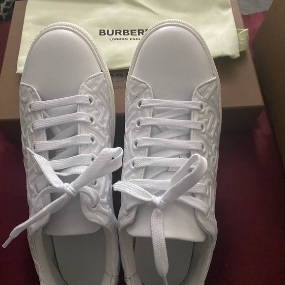 Burberry sneakers - Picture 4 of 4